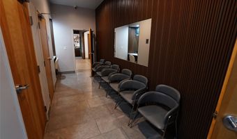 15375 Addison Rd, Addison, TX 75001