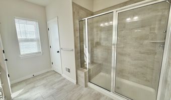 6394 S Trailwoods Dr, Ann Arbor, MI 48103