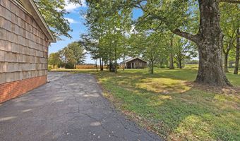 3280 Old Jackson Rd, Bells, TN 38006
