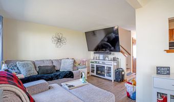 565 Clark Ave APT 17, Bristol, CT 06010