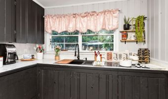 1130 Altamont Rd, Anniston, AL 36207