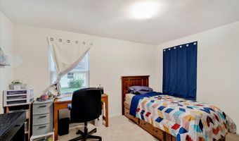 1921 E 10th St, Anderson, IN 46012