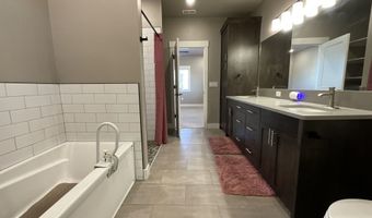 5762 Northside Xing Unit A, Chubbuck, ID 83202