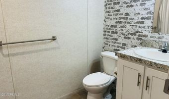 120 Redwood Dr, Barnegat, NJ 08005