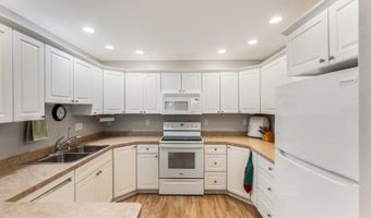 820 N Mckay Ave NE, Alexandria, MN 56308