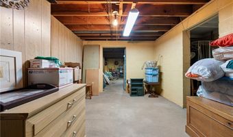 3673 ACE Dr, Akron, OH 44319