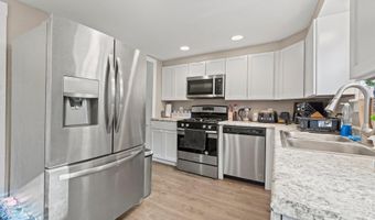 1002 S Van Buren St, Auburn, IN 46706