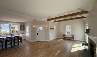 19 Traymore St, Charlestown, RI 02813