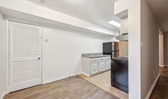 3322 WOODBURN VILLAGE Dr 13, Annandale, VA 22003