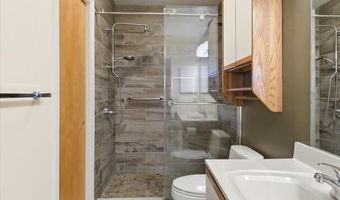 53 Northshore Dr, Burlington, VT 05408