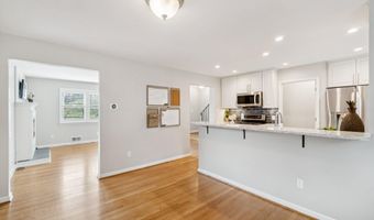 2021 S LANGLEY St, Arlington, VA 22204