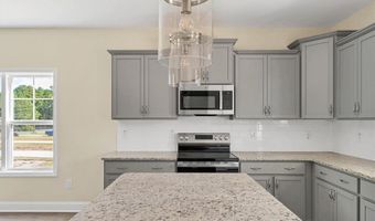 1677 Reservation Rd, Aberdeen, NC 28315