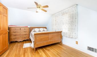 15 Boardman St, Bristol, CT 06010