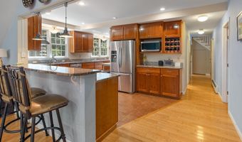 4 Spencer Rd, Hanover, NH 03755
