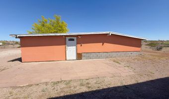 27148 Black Mountain Dr, Bouse, AZ 85325