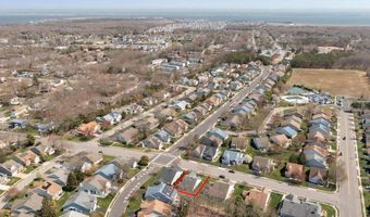 84 CHAIN Blvd, Bayville, NJ 08721
