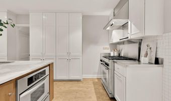 4320 LORCOM Ln, Arlington, VA 22207