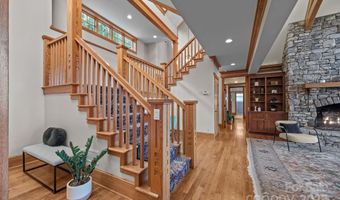 47 Cedar Hill Dr, Asheville, NC 28803