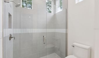 1351 W YALE St, Orlando, FL 32804