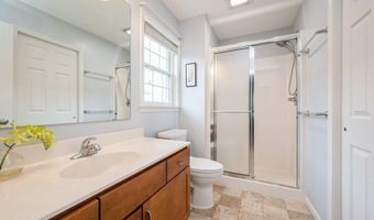 211 Thompson Dr, Atkins, IA 52206