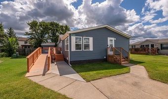 945 Tanner Lndg, Monroe, MI 48161