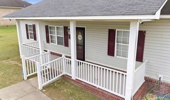 135 Shaw St, Albertville, AL 35950
