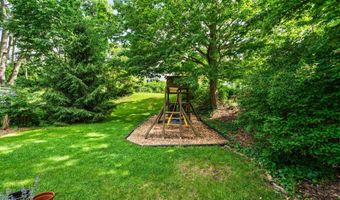 1107 Arborview Blvd, Ann Arbor, MI 48103
