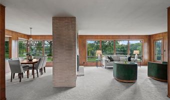 1102 Benton St, Anoka, MN 55303