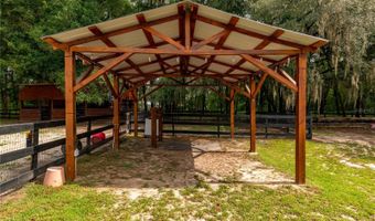 2735 NE 127TH Pl, Anthony, FL 32617