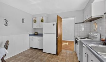 9108 Jonmar Ct, Affton, MO 63123