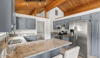 1179 N Main St, Ashland, OR 97520