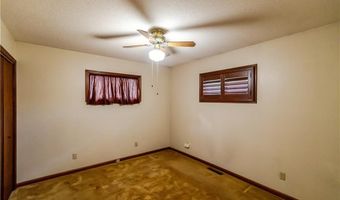 1129 Riley St, Atchison, KS 66002