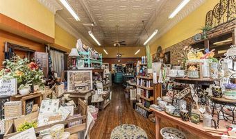 318 N Broadway St, Abilene, KS 67410