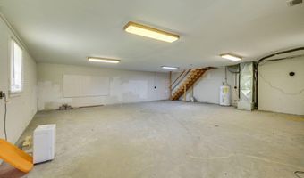 17304 Mary Lee Dr, Abingdon, VA 24210