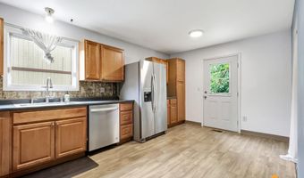 7676 Snow View Dr, Anchorage, AK 99507