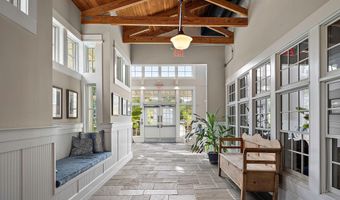 10001 FLOTILLA Ln, Berlin, MD 21811