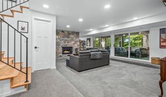 4720 Nirvana Dr, Adrian, MI 49221