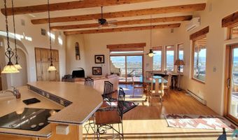 8 Hackney Circle Rd, Elephant Butte, NM 87935