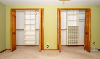 190 Wyeth Dr, Amherst, NY 14068