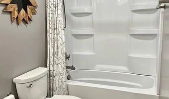 958 Kitner Ave, Avon, IN 46123