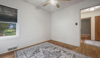 10 N MAIN St, Magnolia, DE 19962