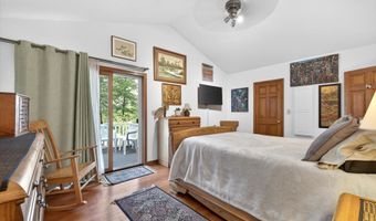 4127 N Northwood Ln, Bloomfield, IN 47424