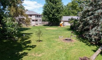 2443 E WISCONSIN Ave, Appleton, WI 54911