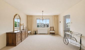 5301 WESTBARD Cir 334, Bethesda, MD 20816