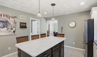 23 BERNON Dr, Lincoln, RI 02865
