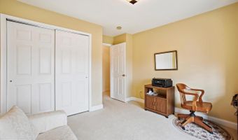 22902 N BROWN Sq, Ashburn, VA 20148