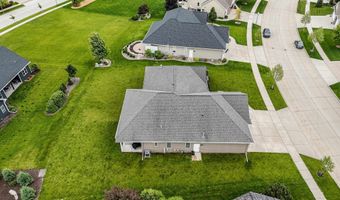 6600 N KUREY Dr, Appleton, WI 54913