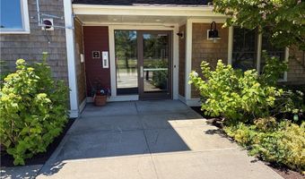 190 Clarke Rd 102, Narragansett, RI 02882
