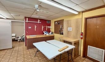 1180 S Main St, Bell, FL 32619