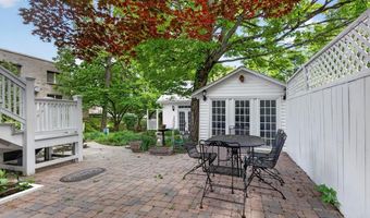 116 E Main St, Abingdon, VA 24210